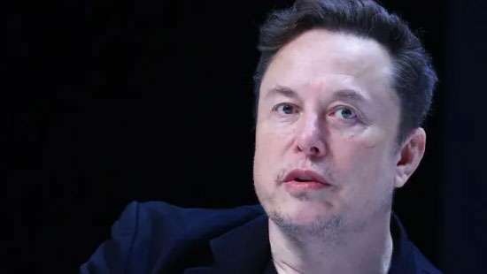 Elon Musk loses trillionaire status as global tech rout hits SpaceX