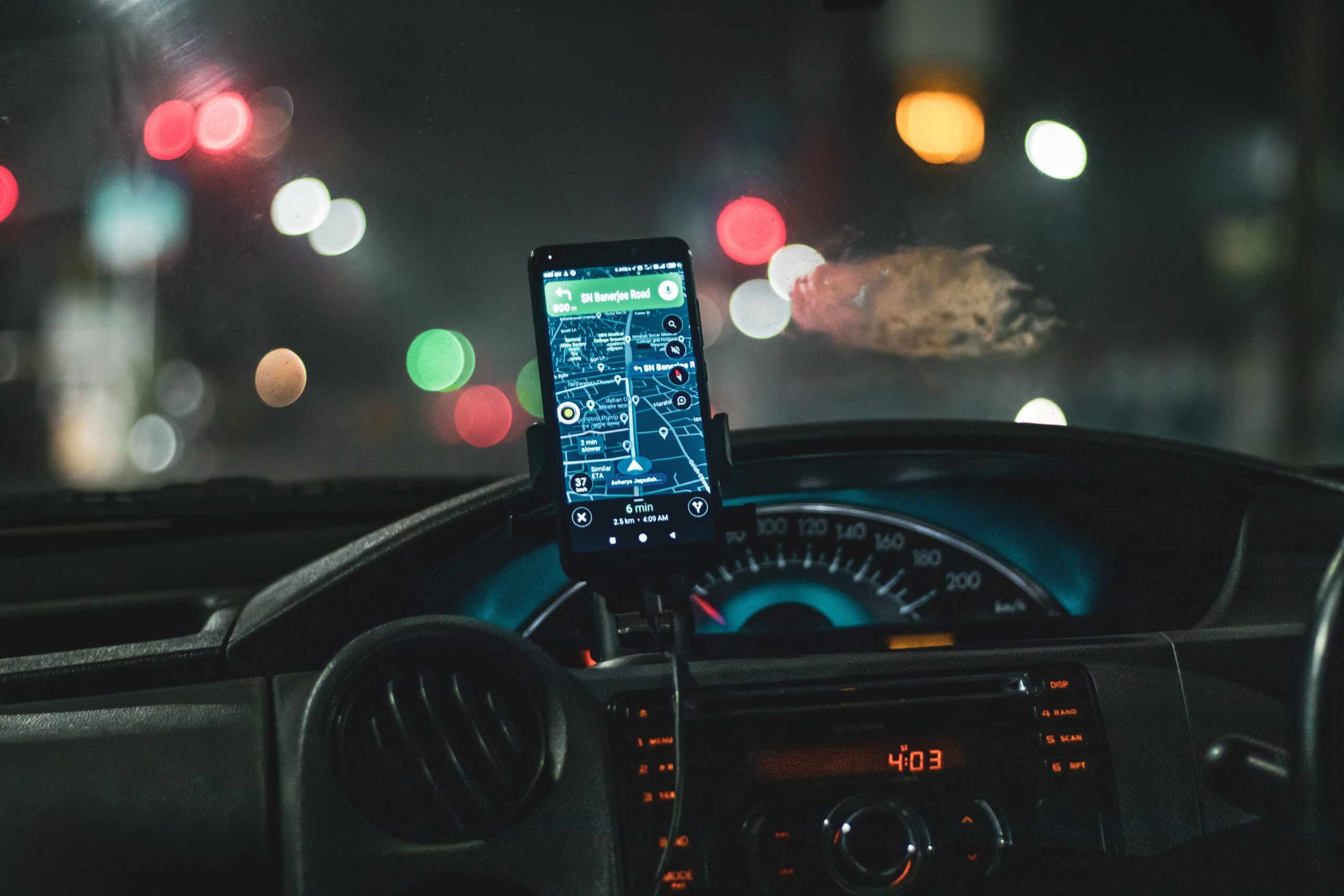 Smart Journeys: How Technology Is Transforming the Future of Travel