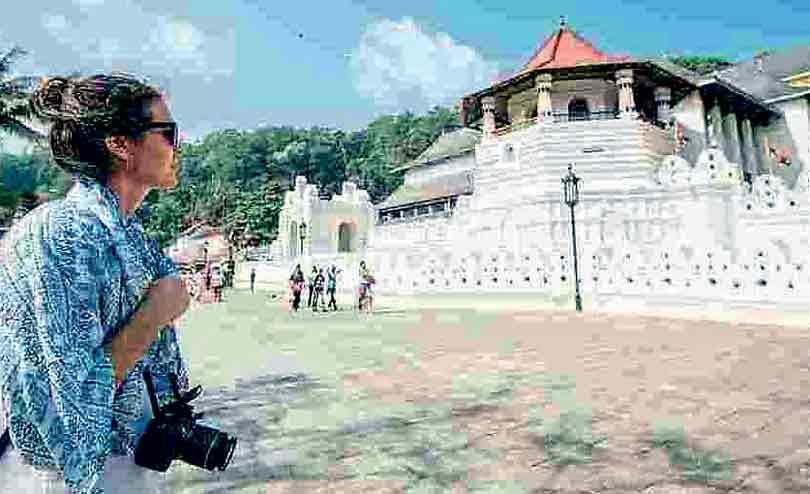Tourist arrivals down by 7% in mid-August ahead of Esala Perahera